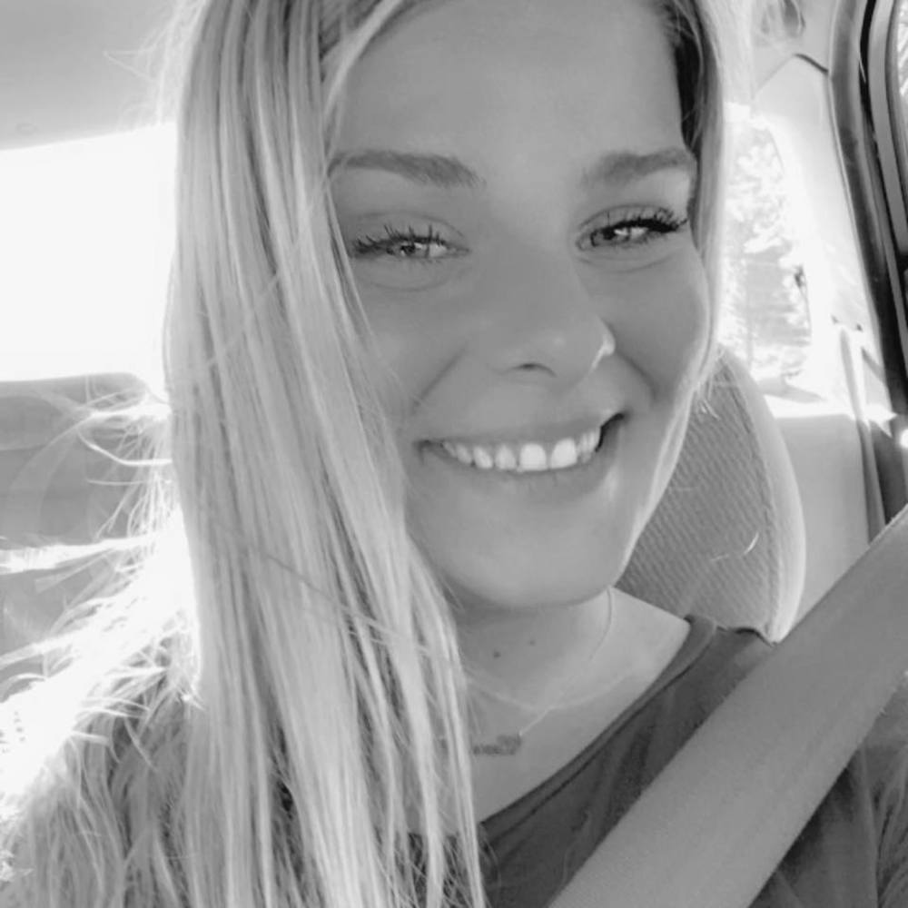 Meet your Posher, Carly